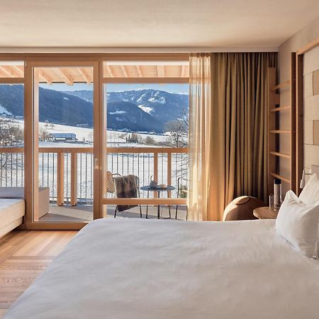 Falkensteiner Hotel Kronplatz - The Leading Hotels Of The World (Adults Only) Рисконе Экстерьер фото Deluxe room