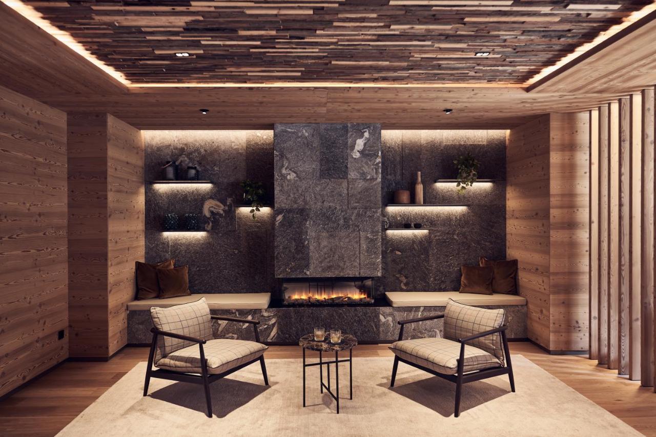Falkensteiner Hotel Kronplatz - The Leading Hotels Of The World (Adults Only) Рисконе Экстерьер фото Interior of the hotel
