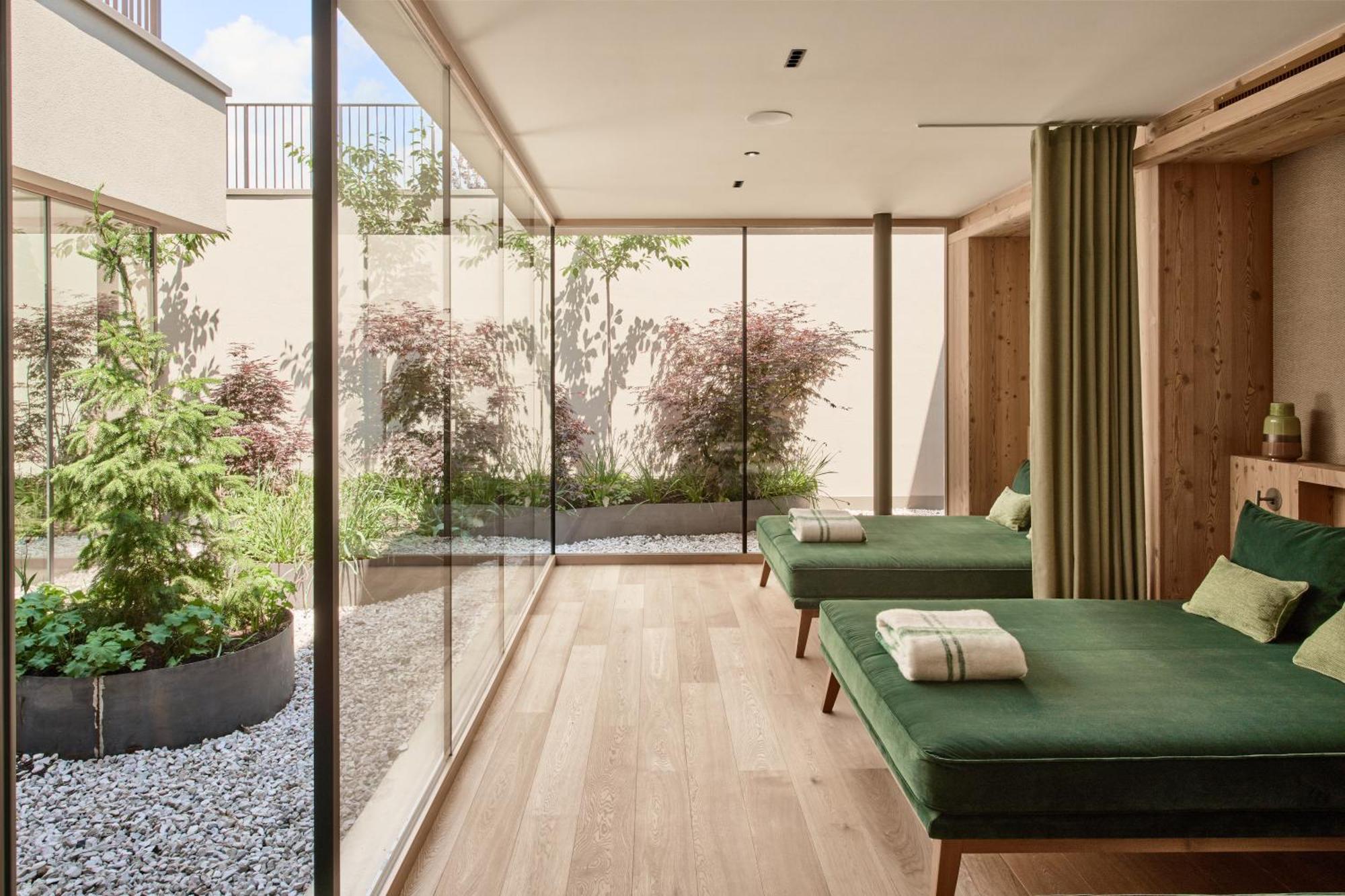 Falkensteiner Hotel Kronplatz - The Leading Hotels Of The World (Adults Only) Рисконе Экстерьер фото Spa at The Ivy Collection, St John's Wood