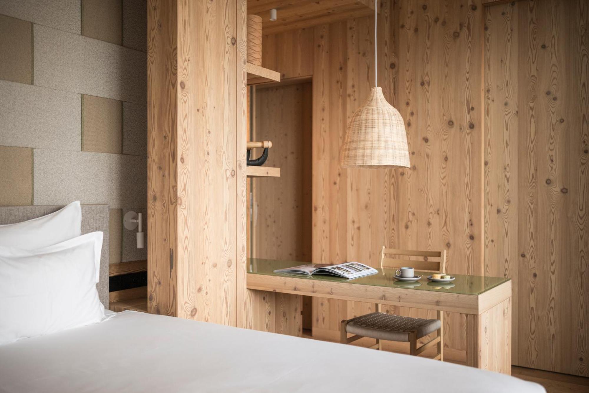 Falkensteiner Hotel Kronplatz - The Leading Hotels Of The World (Adults Only) Рисконе Номер фото A room at the Hotel