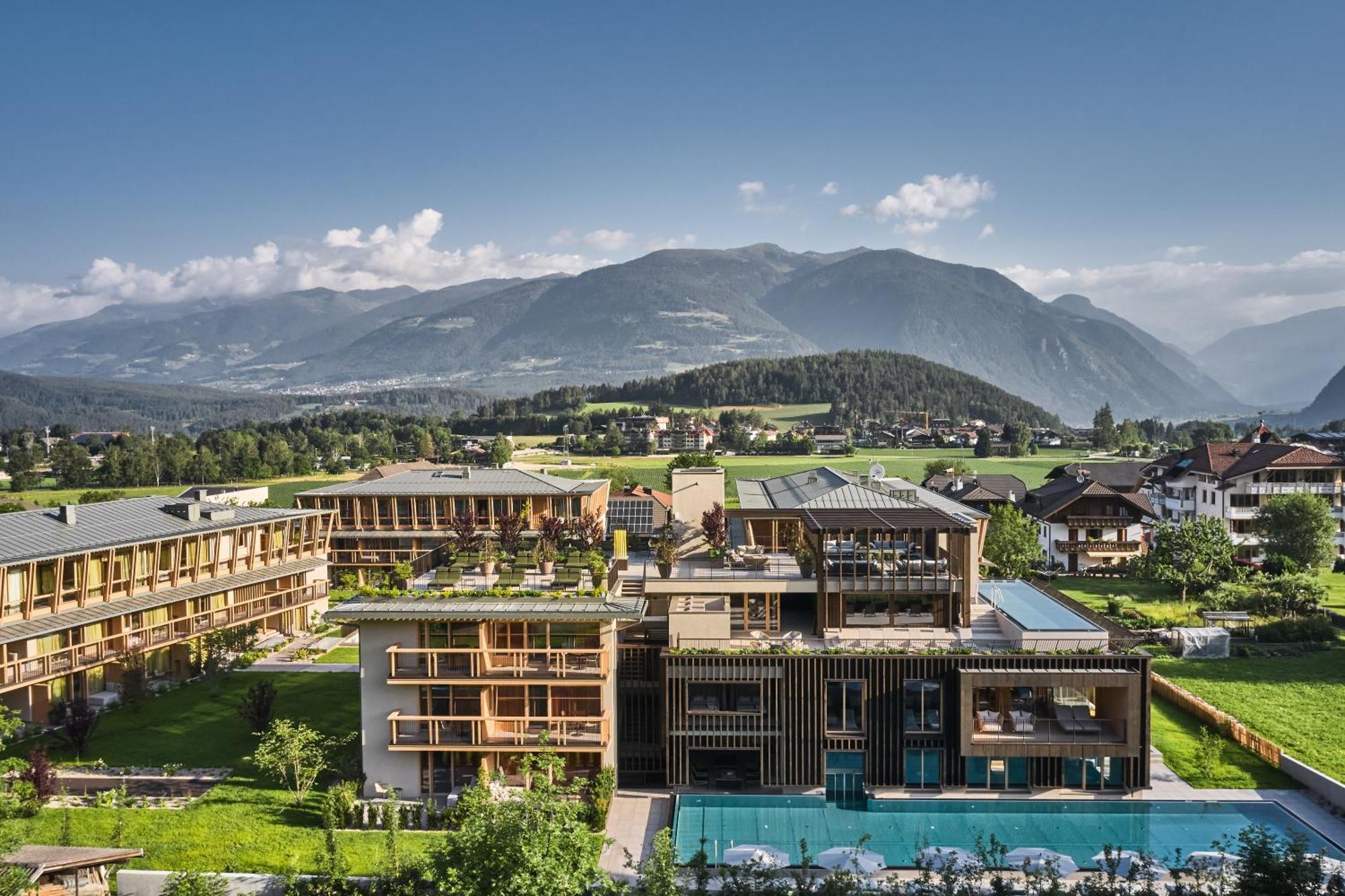 Falkensteiner Hotel Kronplatz - The Leading Hotels Of The World (Adults Only) Рисконе Экстерьер фото